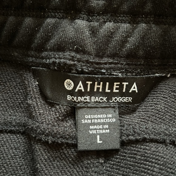 Athleta Black Bounce Back Jogger Size Large - Picture 8 of 9